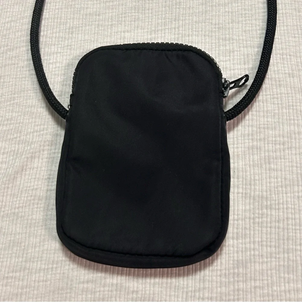 Urban Outfitters UO Ripstop Utility Sling Bag Black Crossbody‎
